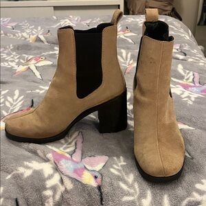 Steve Madden Beige Heeled Boots